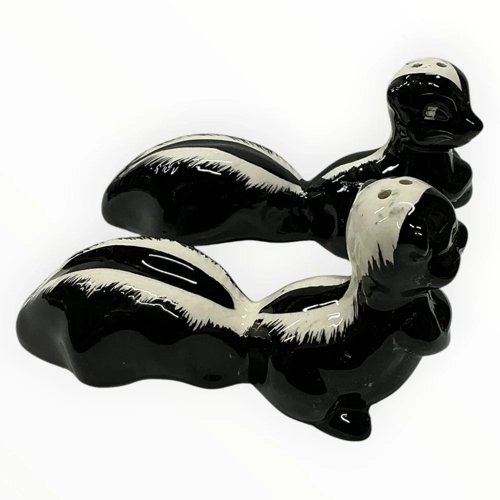 Vintage Relco Creation‎ Anthropomorphic Skunk Salt Pepper Shakers MCM Japan Tags